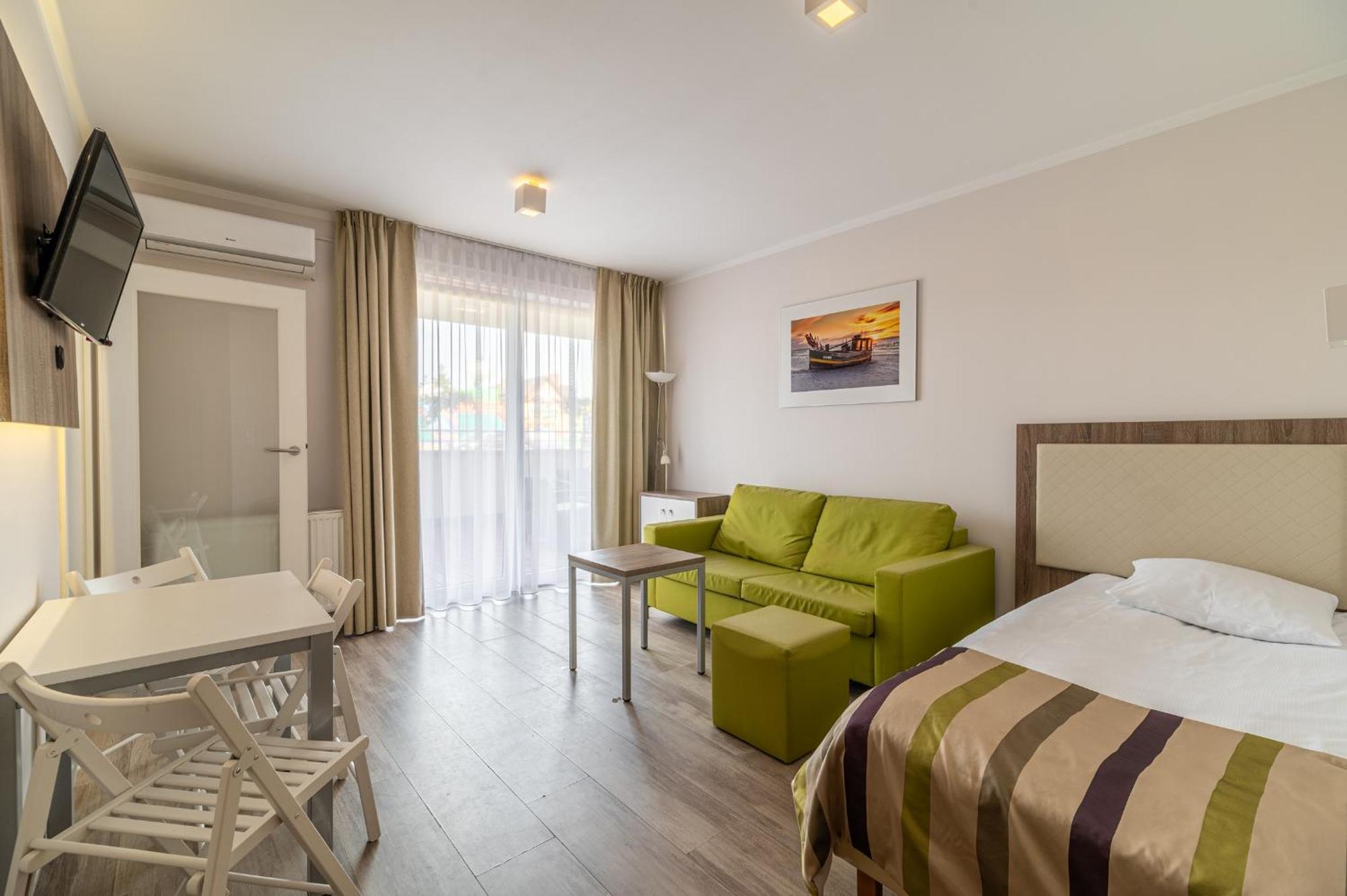 Eleganckie Apartamenty Sun Seasons 24 Blisko Plazy Z Parkingiem By Noclegi Renters Niechorze Exterior photo